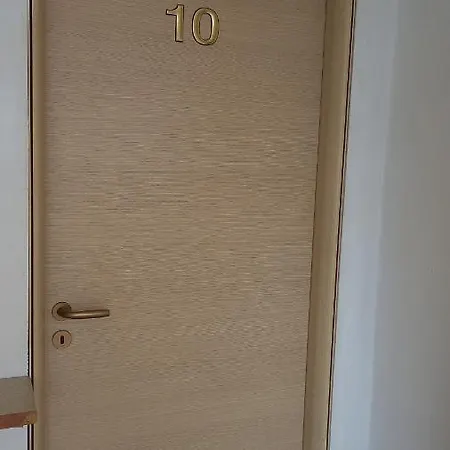 Lion's 公寓 Vlorë